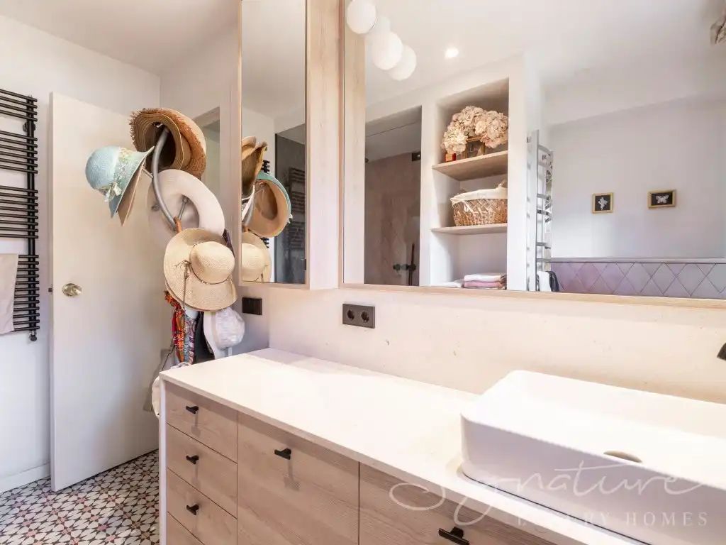 Bathroom of Ground floor for sale in Sant Cugat del Vallès  with Heating, Private garden and Terrace
