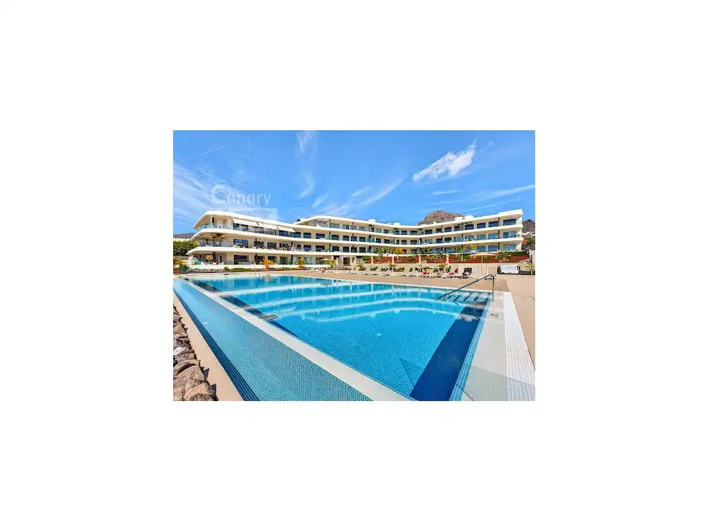 Piscina de Apartament en venda en Adeje amb Calefacció i Piscina comunitària