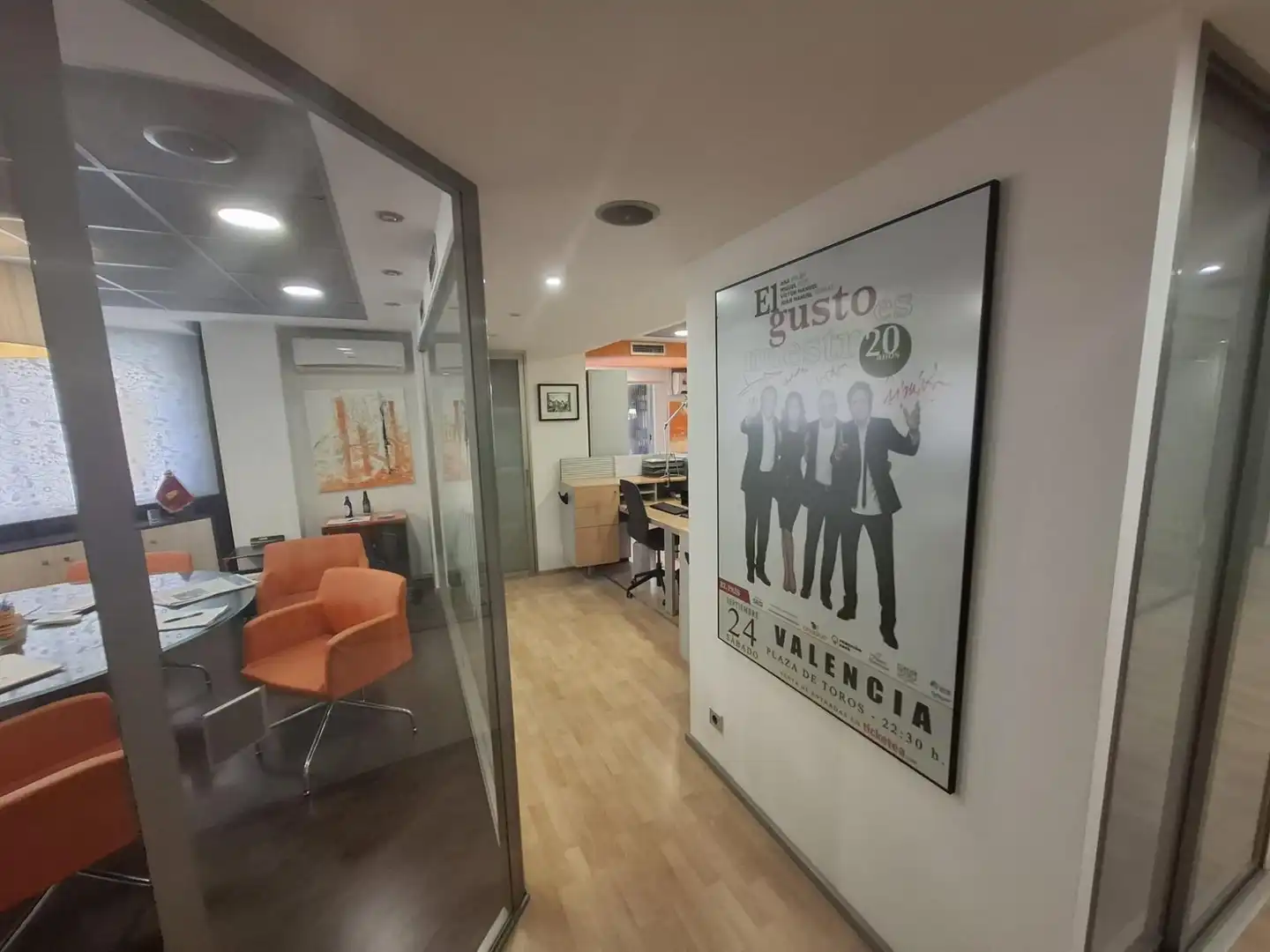 Büro zum Verkauf in Valencia mit Klimaanlage, Heizung und Möbliert