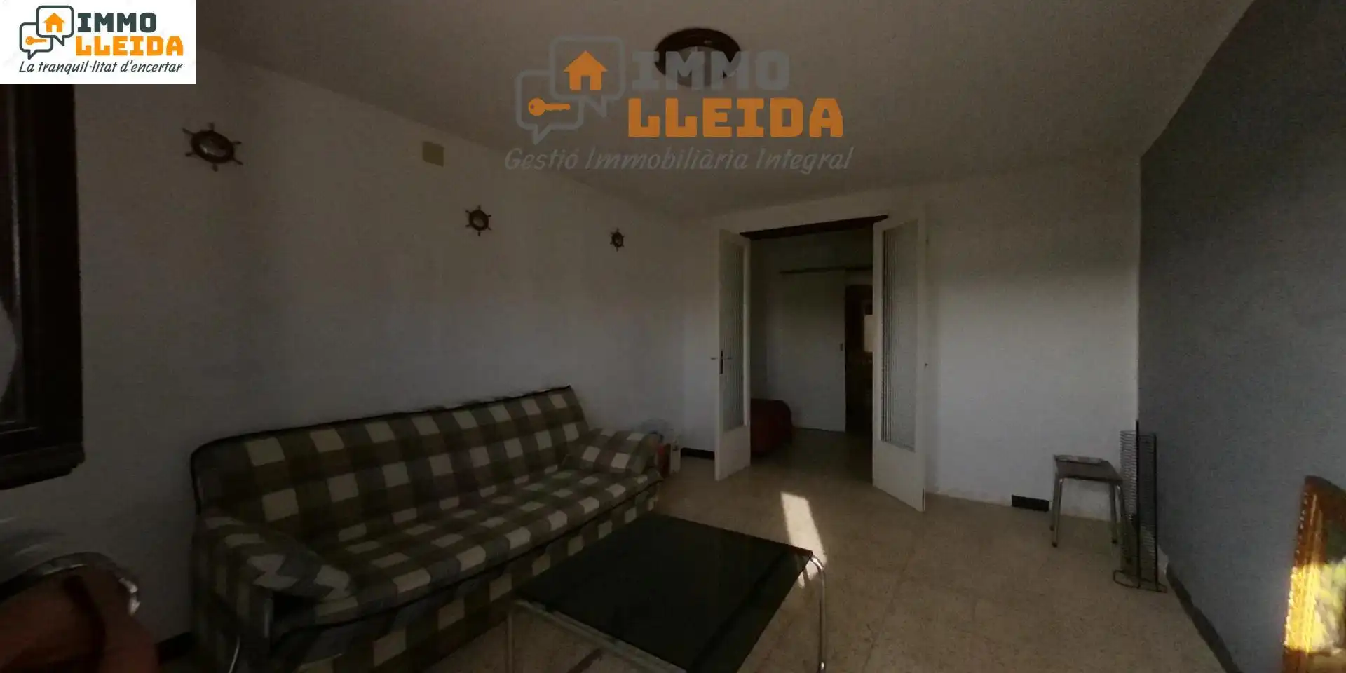 Sala de estar de Casa adosada en venta en Artesa de Segre con Calefacción, Trastero y Amueblado