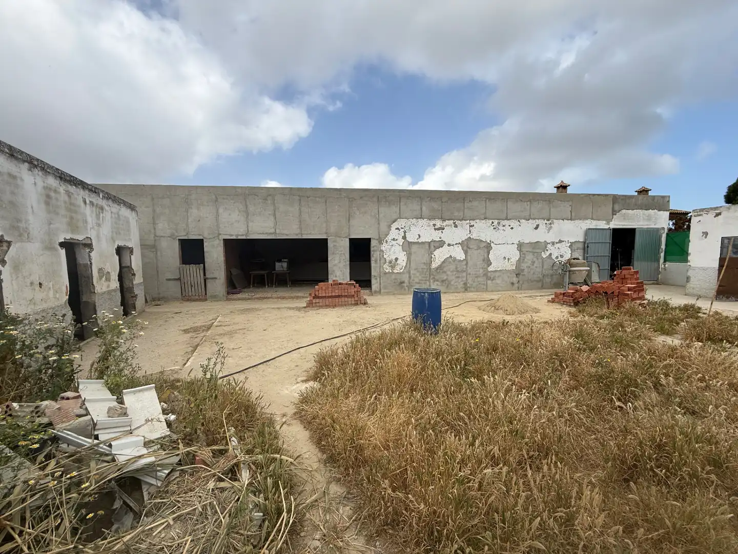Exterior view of Country homes for sale in Sanlúcar de Barrameda