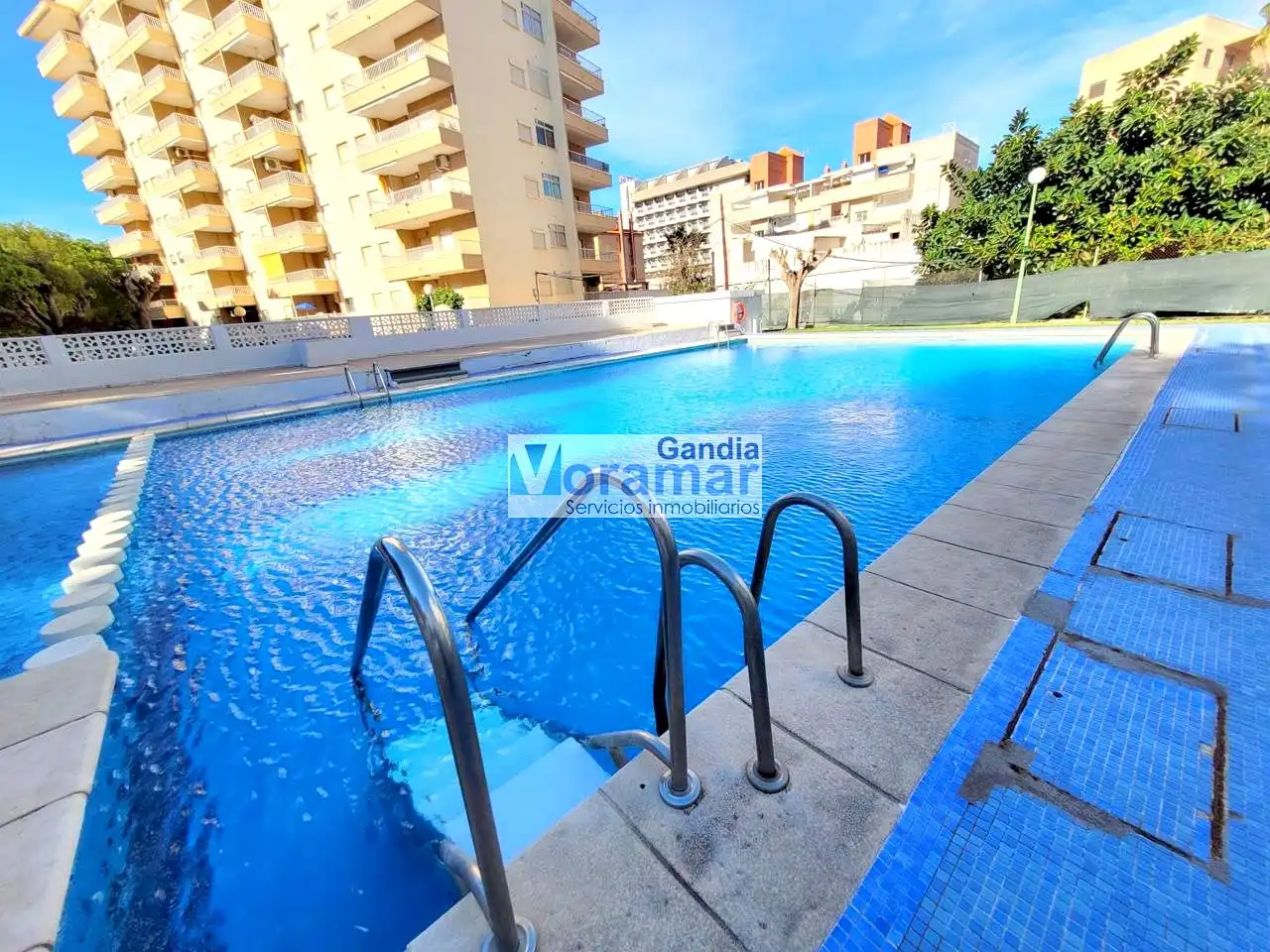 Schwimmbecken von Wohnungen zur Miete in Miramar mit Heizung, Terrasse und Möbliert
