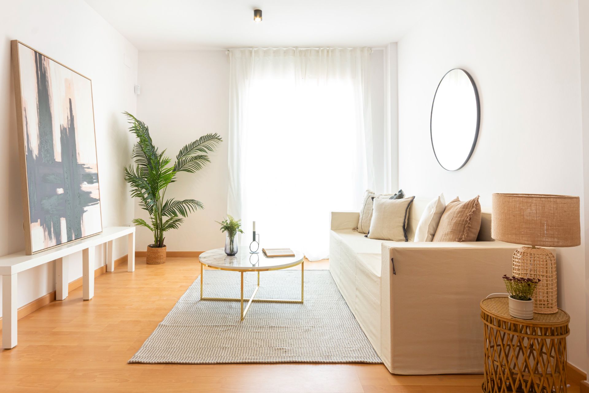 Living room of Flat for sale in Sant Martí Sarroca  with Parquet flooring, Terrace and Oven