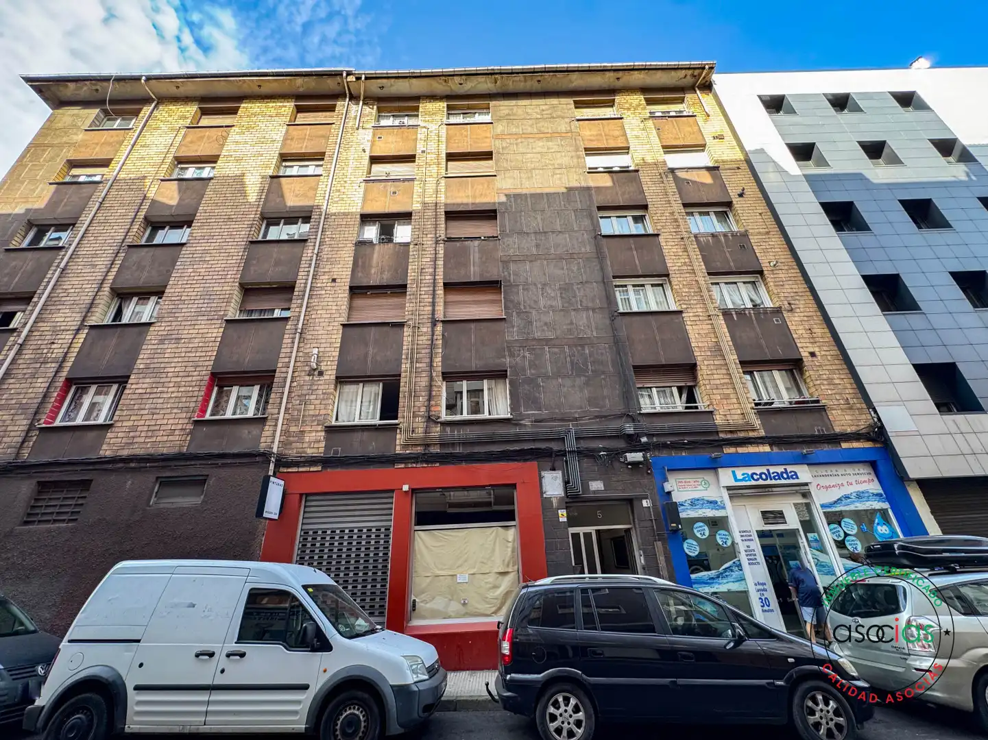 Vista exterior de Pis en venda en Gijón  amb Calefacció