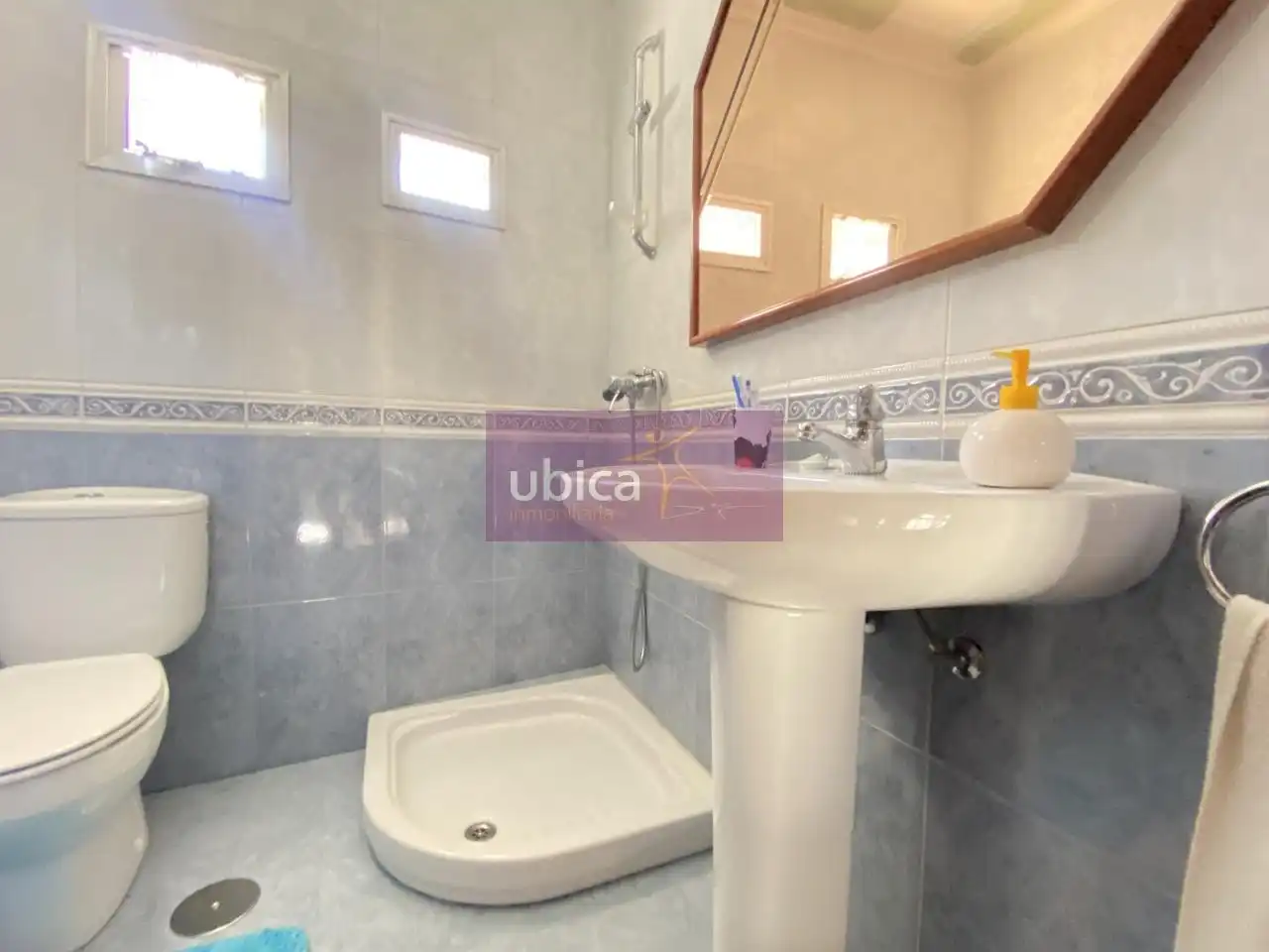 Baño de Casa adosada en venta en Arbo con Calefacción y Balcón