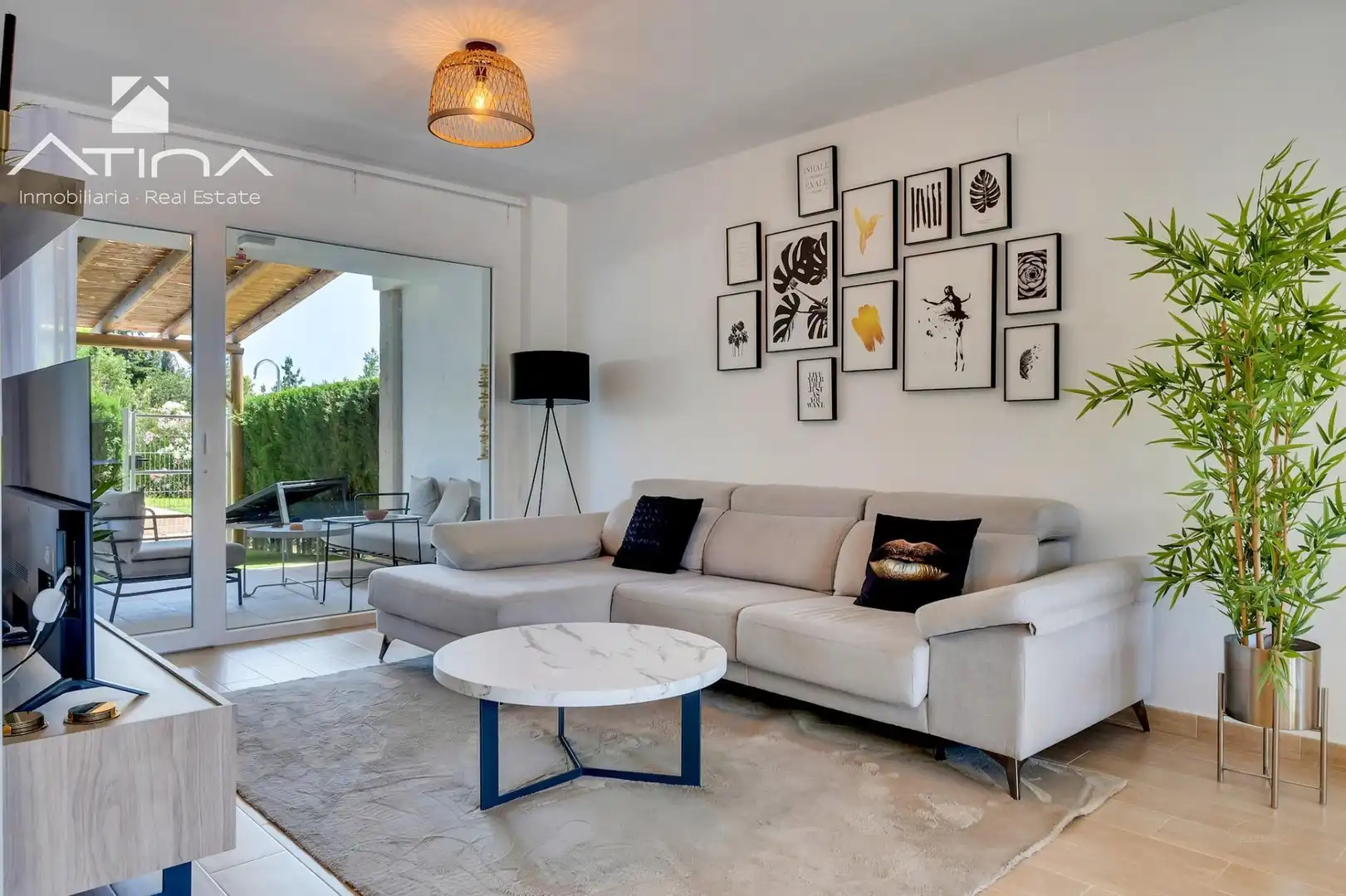 Wohnzimmer von Einfamilien-Reihenhaus zum Verkauf in Jávea / Xàbia mit Klimaanlage, Terrasse und Gemeinschaftspool
