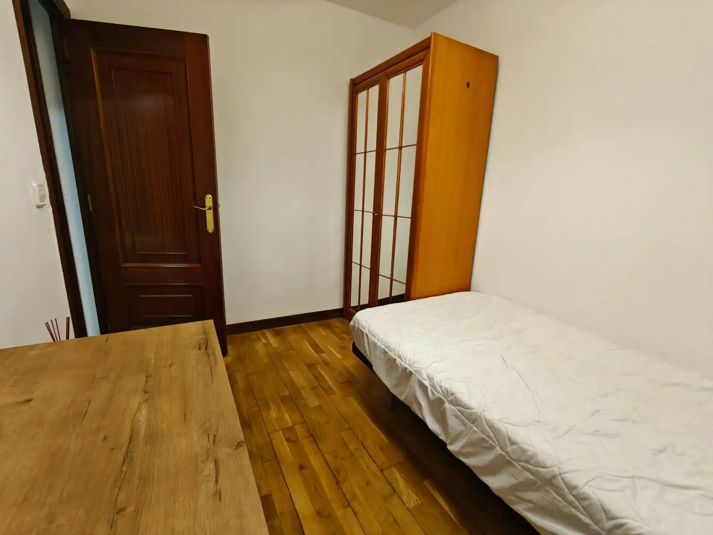 Schlafzimmer von Wohnung zur Miete in Santiago de Compostela  mit Heizung und Abstellraum