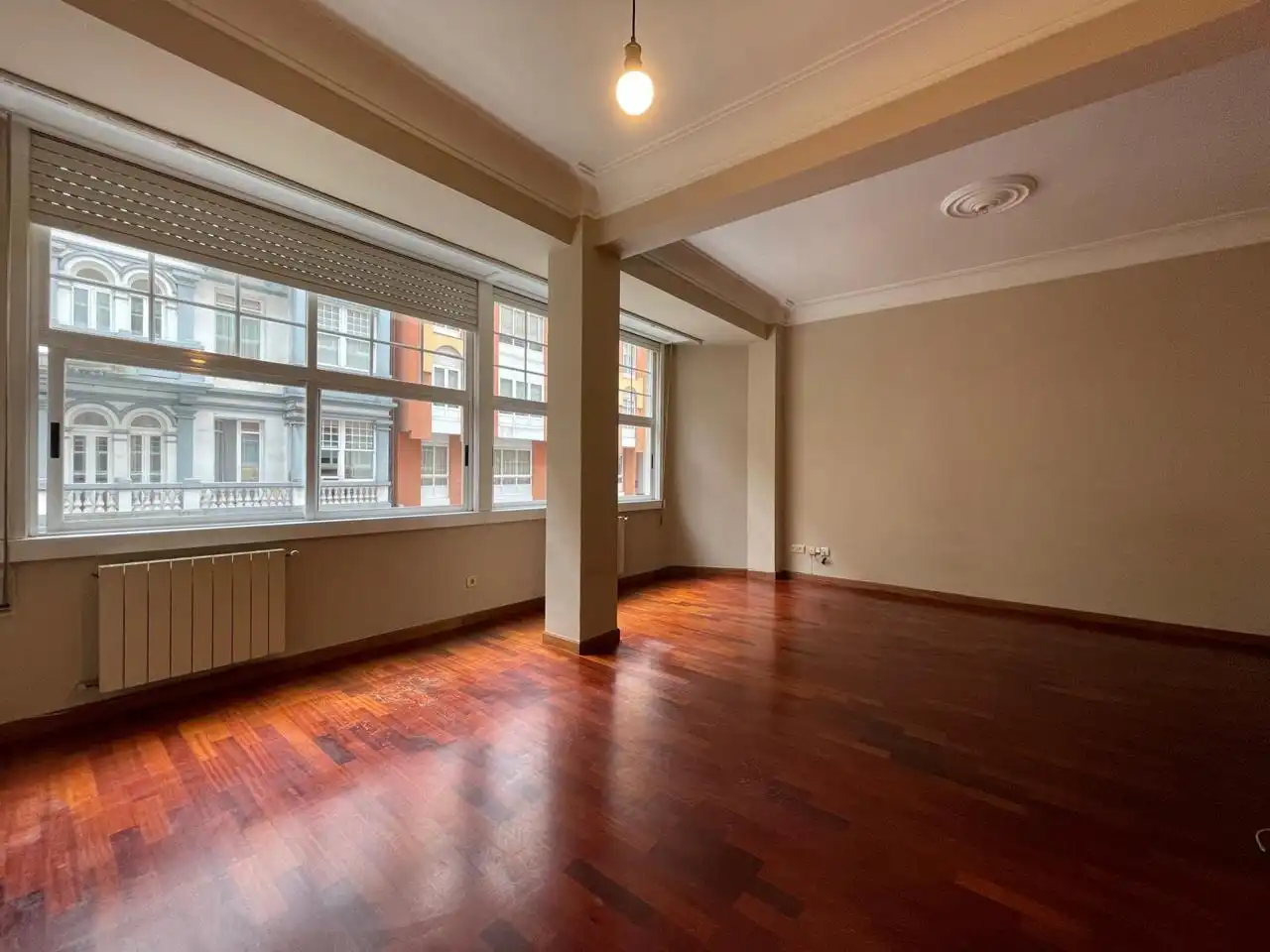 Sala de estar de Piso en venta en A Coruña Capital  con Calefacción, Parquet y Trastero