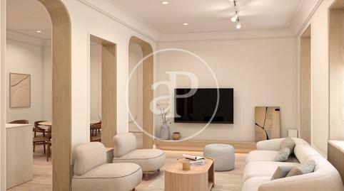 Foto 4 de Piso en venta en Niño Jesús, Madrid