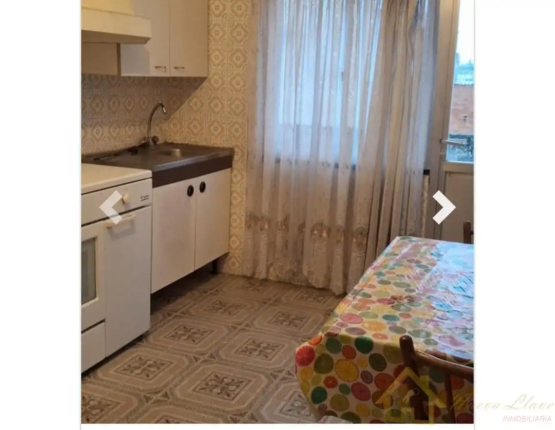 Kitchen of Flat for sale in Lugo  with Terrace
