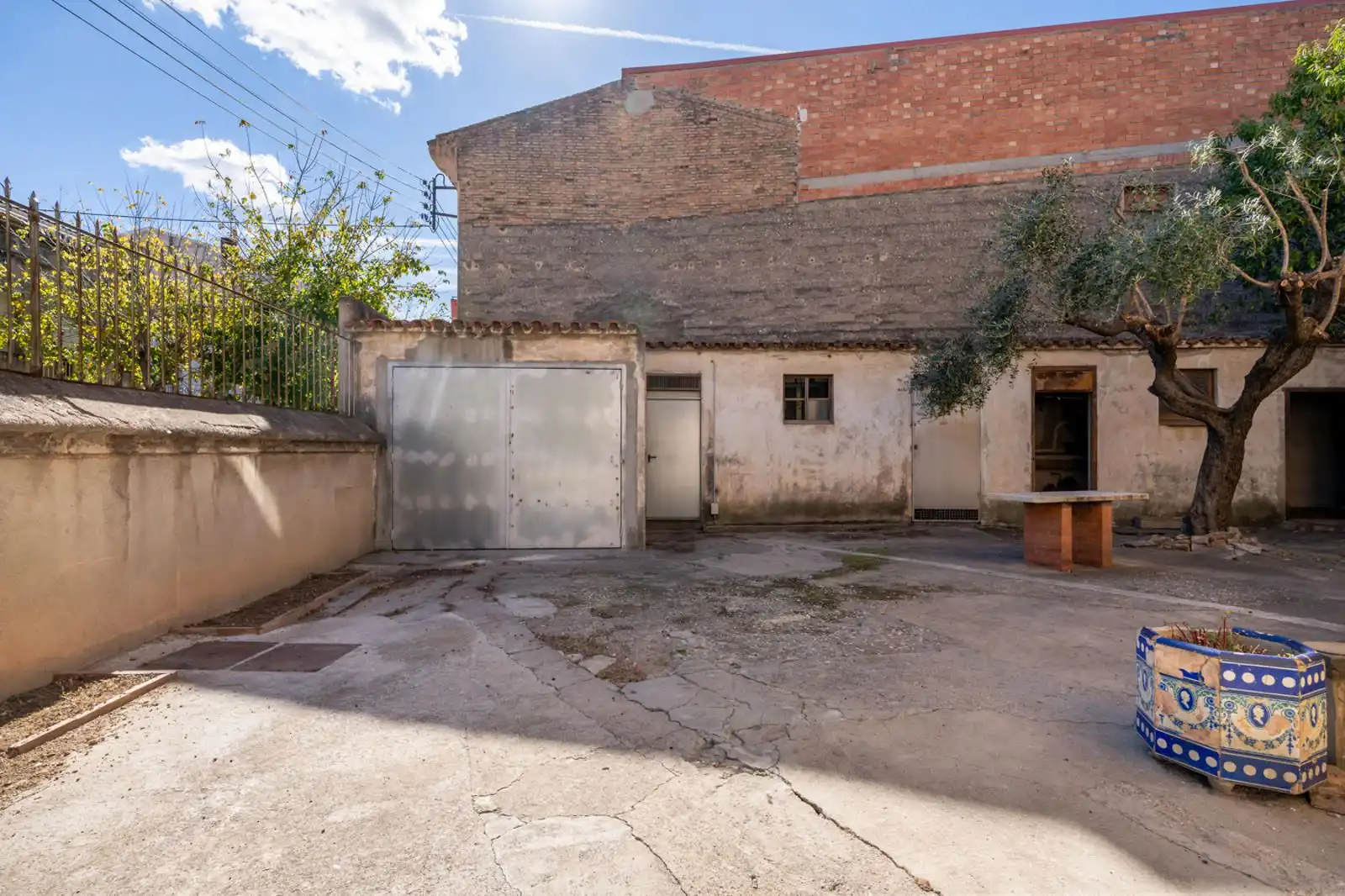 Vista exterior de Casa o chalet en venta en Sant Feliu de Llobregat con Calefacción, Jardín privado y Terraza