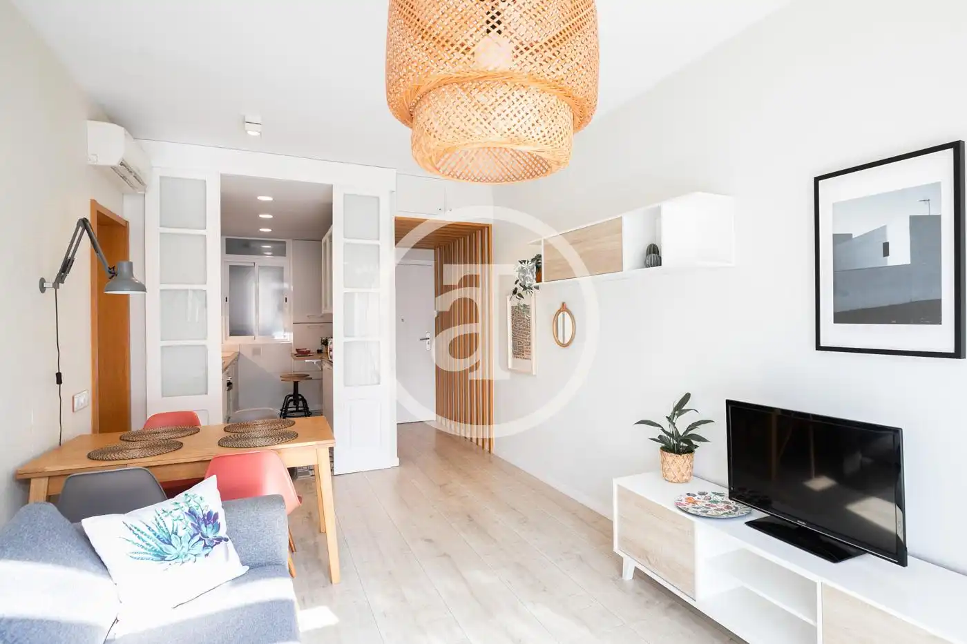 Sala de estar de Piso de alquiler en  Barcelona Capital con Aire acondicionado, Calefacción y Amueblado