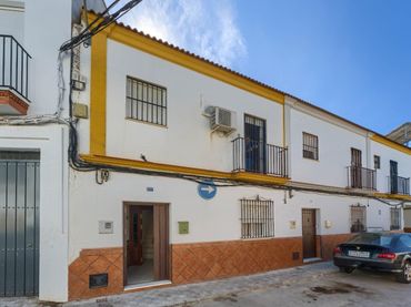Reihenhaus mit Balkon zum Verkauf in Utrera ciudad