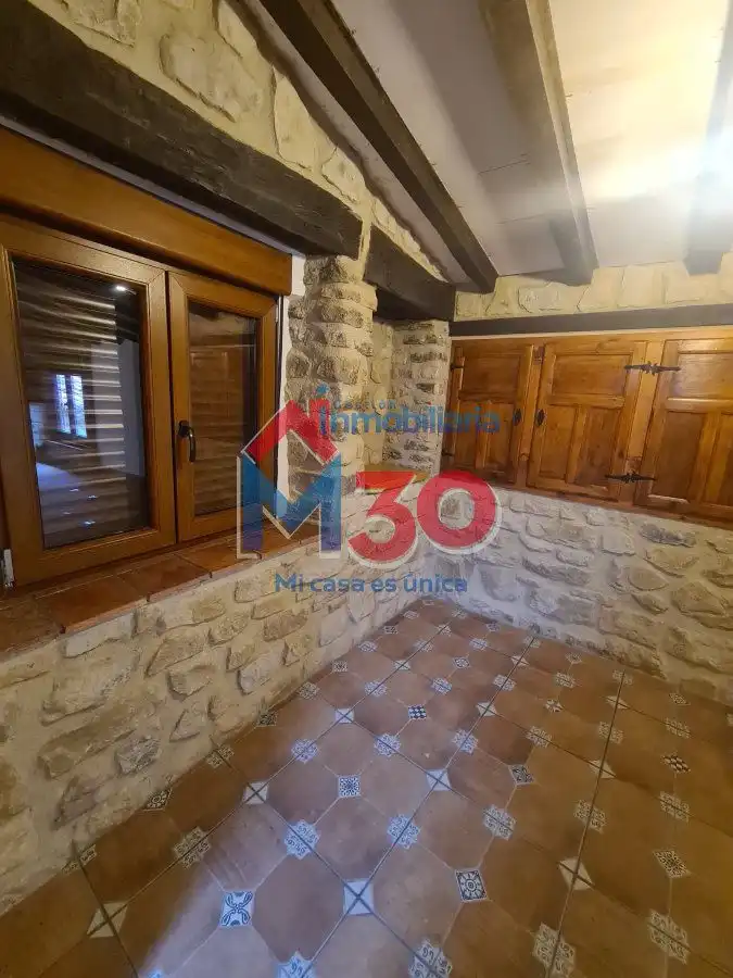 Houses for sale in Miranda de Ebro  with Heating
