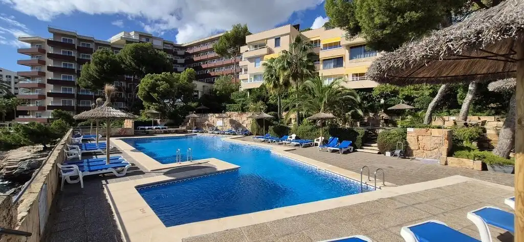 Piscina de Apartament en venda en Calvià amb Aire condicionat i Piscina comunitària