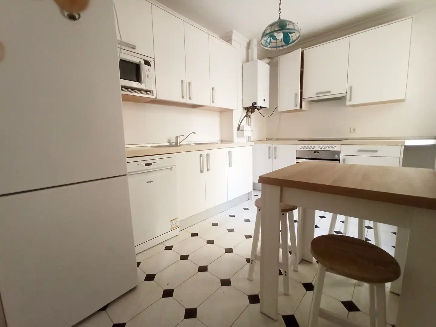 Kitchen of Flat for sale in Madrid  with Air Conditioner, Heating and Parquet flooring