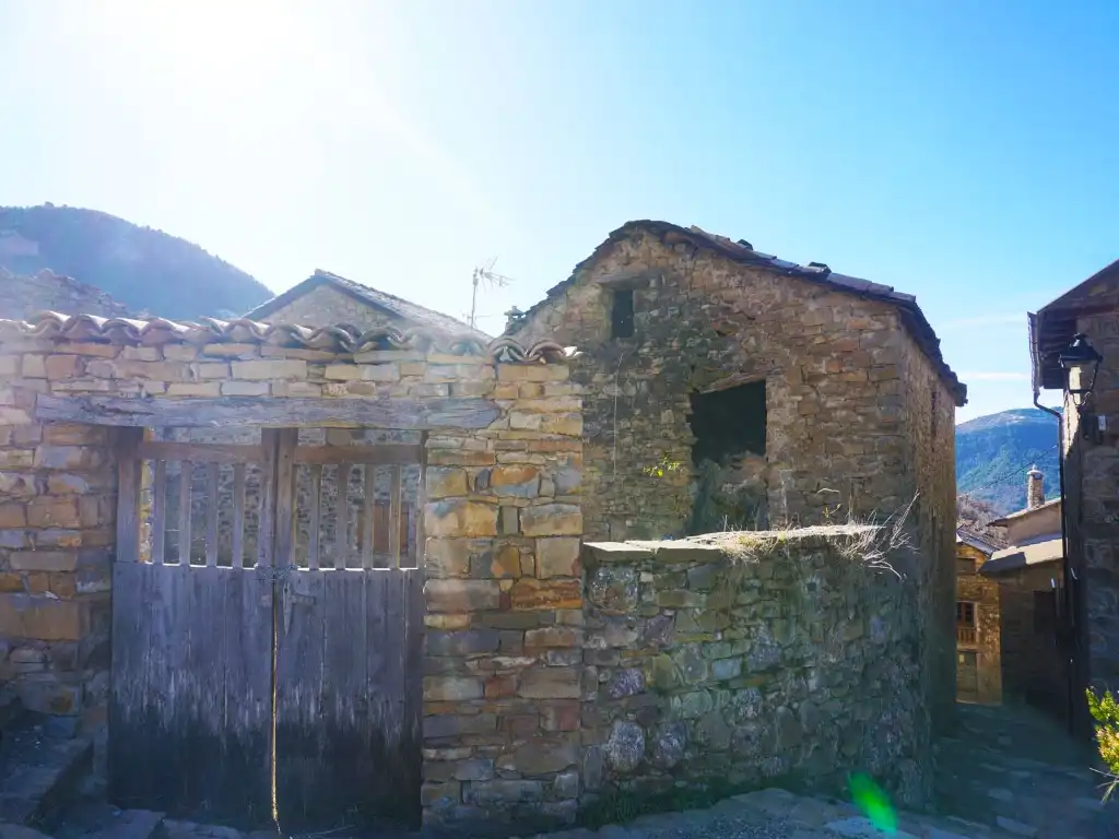 Houses for sale in Beranuy