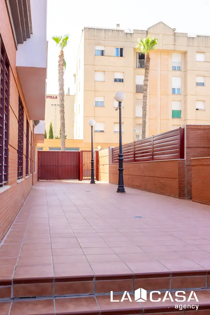Exterior view of Detached homes for sale in Dos Hermanas  with Terrace, Storage room and Balcony