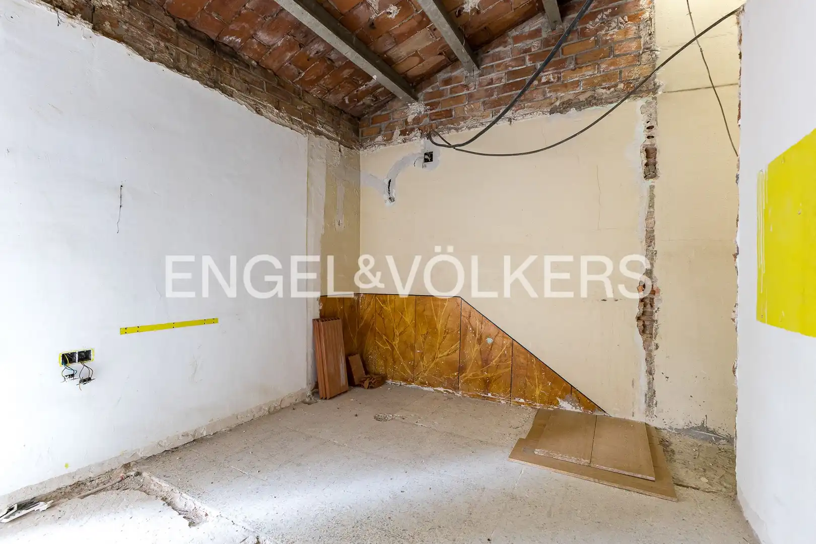 Houses for sale in Sant Vicenç Dels Horts  with Heating and Private garden