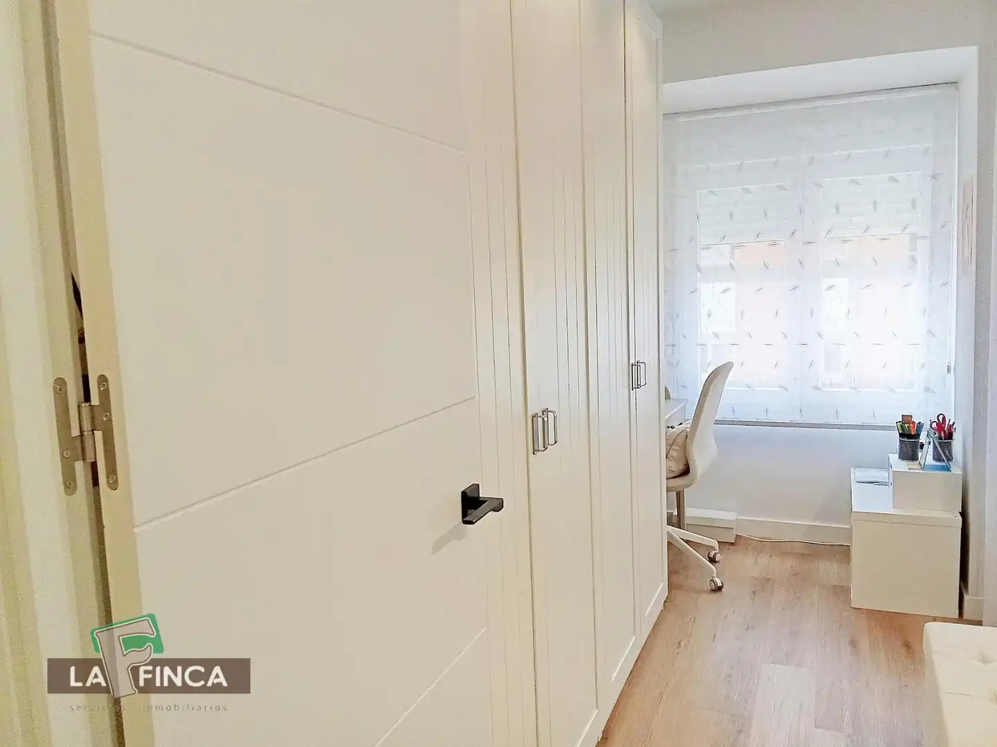 Habitación de Piso en venta en Oviedo  con Calefacción y Terraza