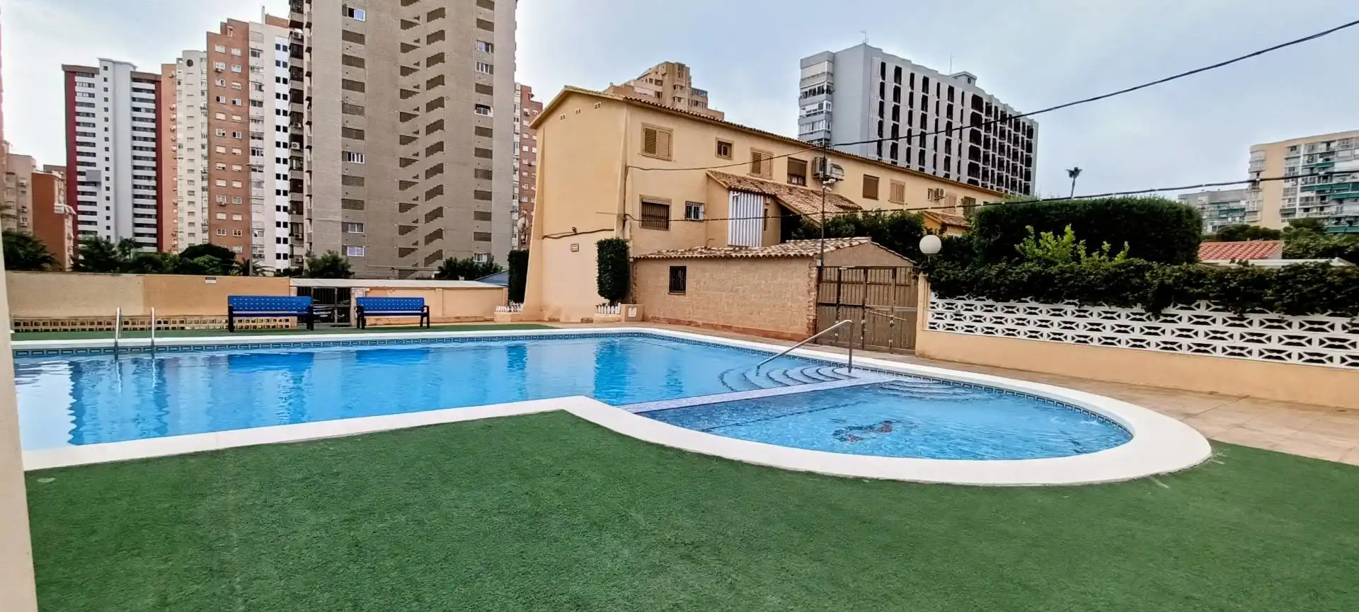 Bungalow avec terrasse à vendre à Juzgados - Plaza de Toros