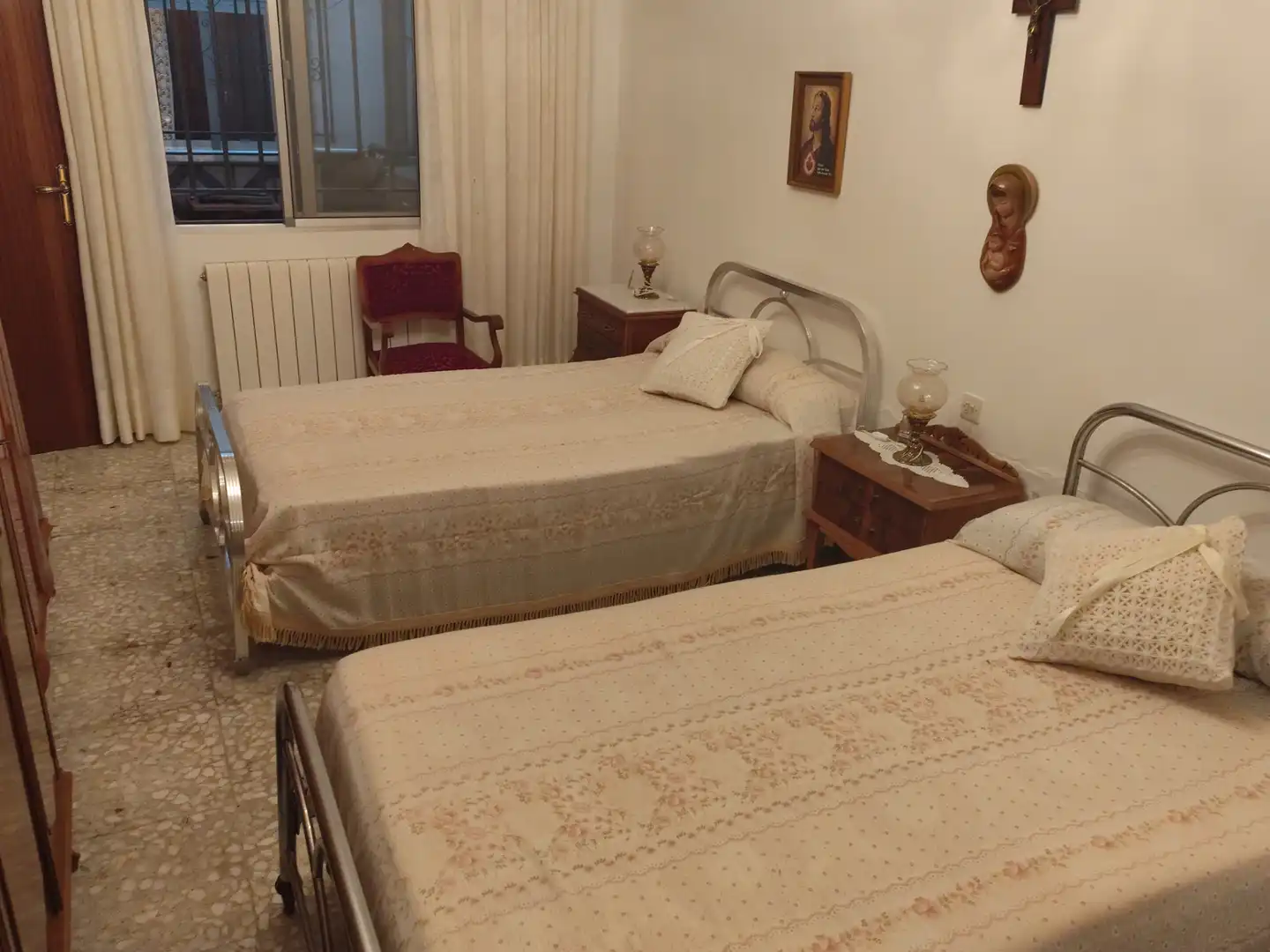 Dormitori de Casa o xalet en venda en Polán amb Calefacció, Jardí privat i Moblat