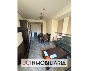 Living room of Flat for sale in Valladolid Capital  with Heating, Private garden and Terrace