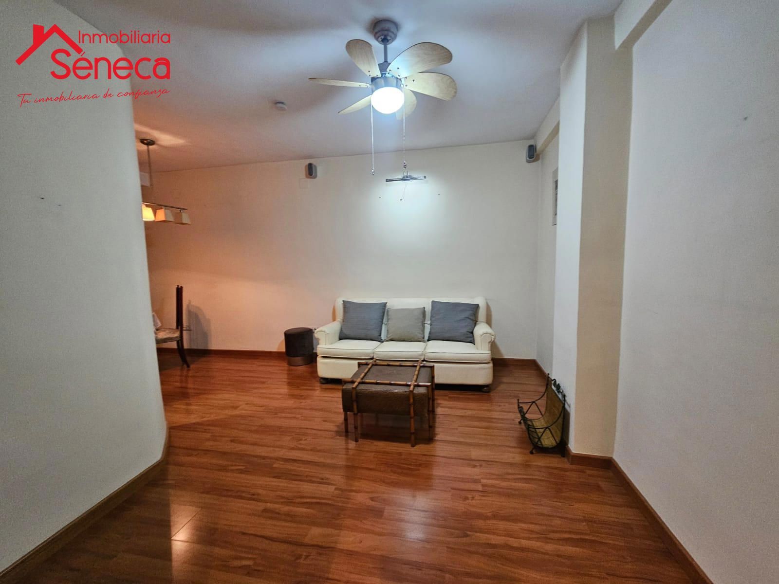 Sala de estar de Piso en venta en  Córdoba Capital con Calefacción, Trastero y Amueblado