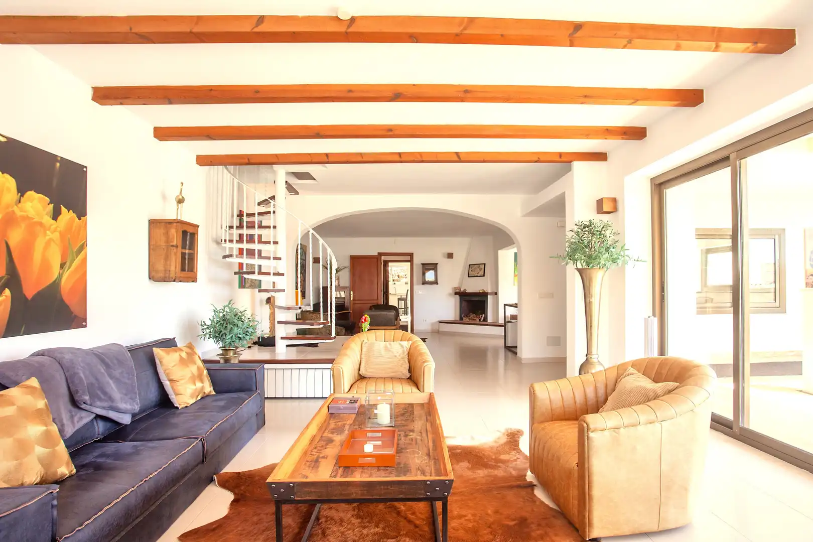 Sala de estar de Finca rústica en venta en Capdepera con Aire acondicionado, Calefacción y Terraza
