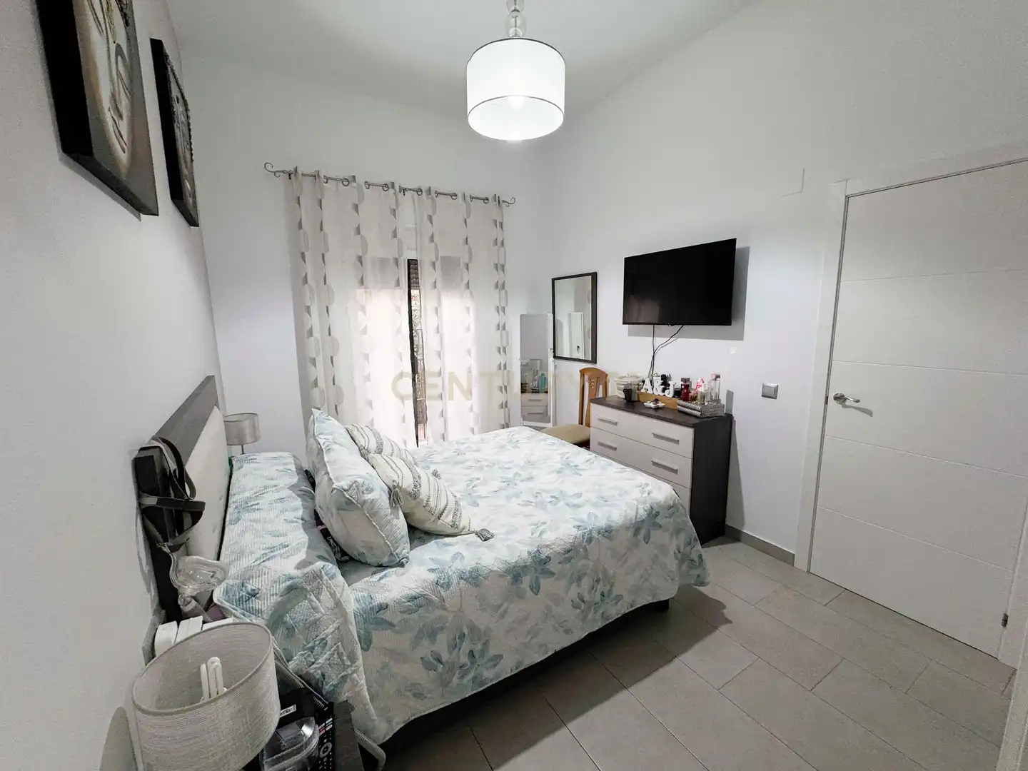 Schlafzimmer von Wohnung zum Verkauf in Campillos mit Klimaanlage, Privatgarten und Gemeinschaftspool