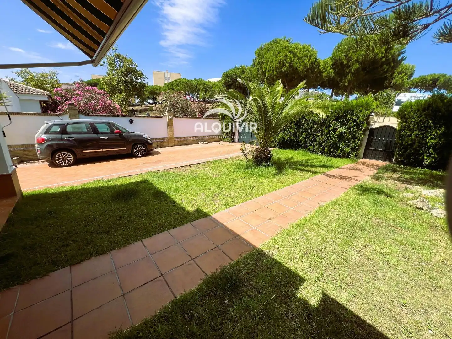 Jardí de Casa adosada en venda en Almonte amb Jardí privat, Terrassa i Piscina