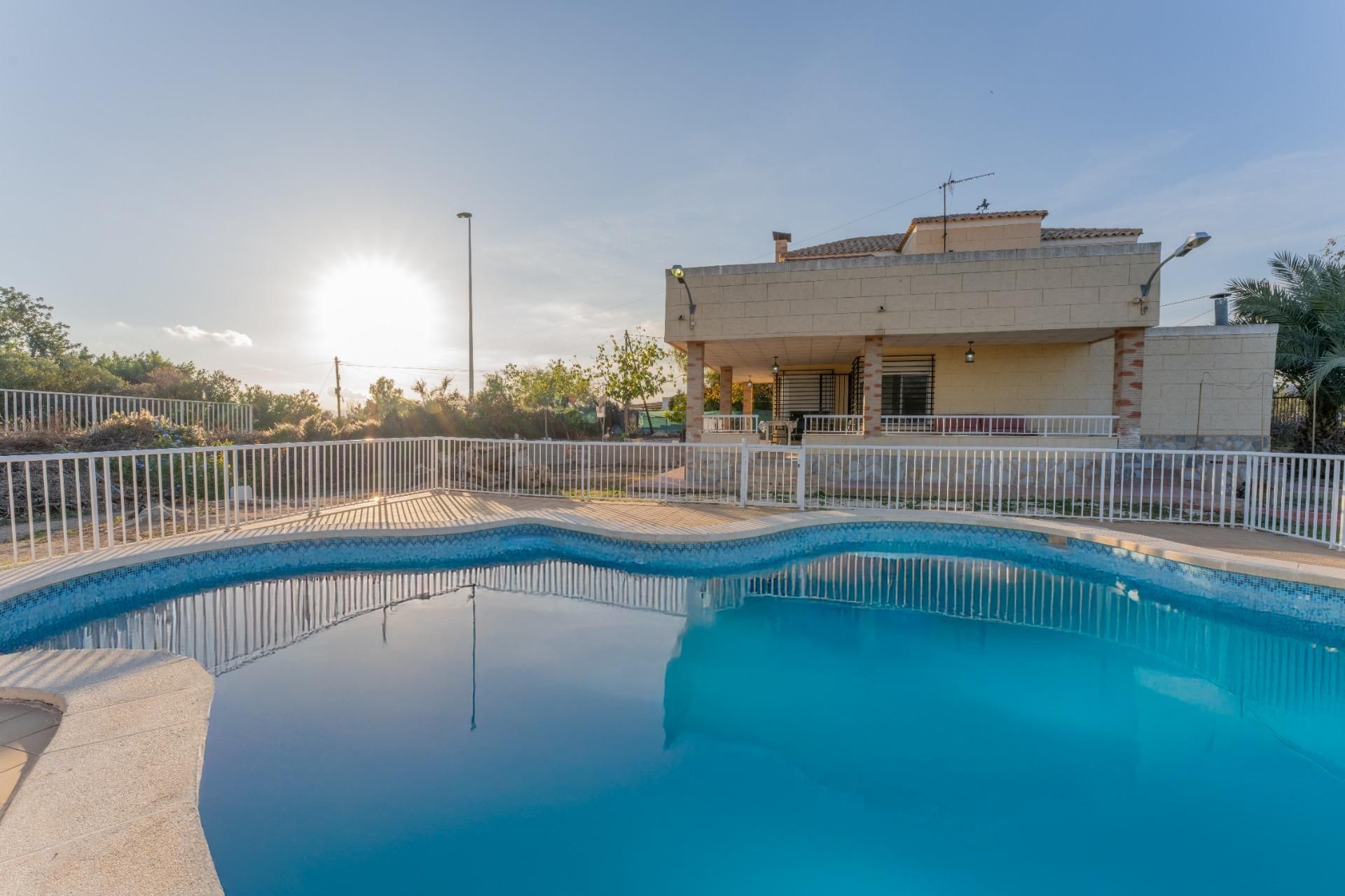 Casa o xalet en venda a La Algoda - Matola - Llano de San José