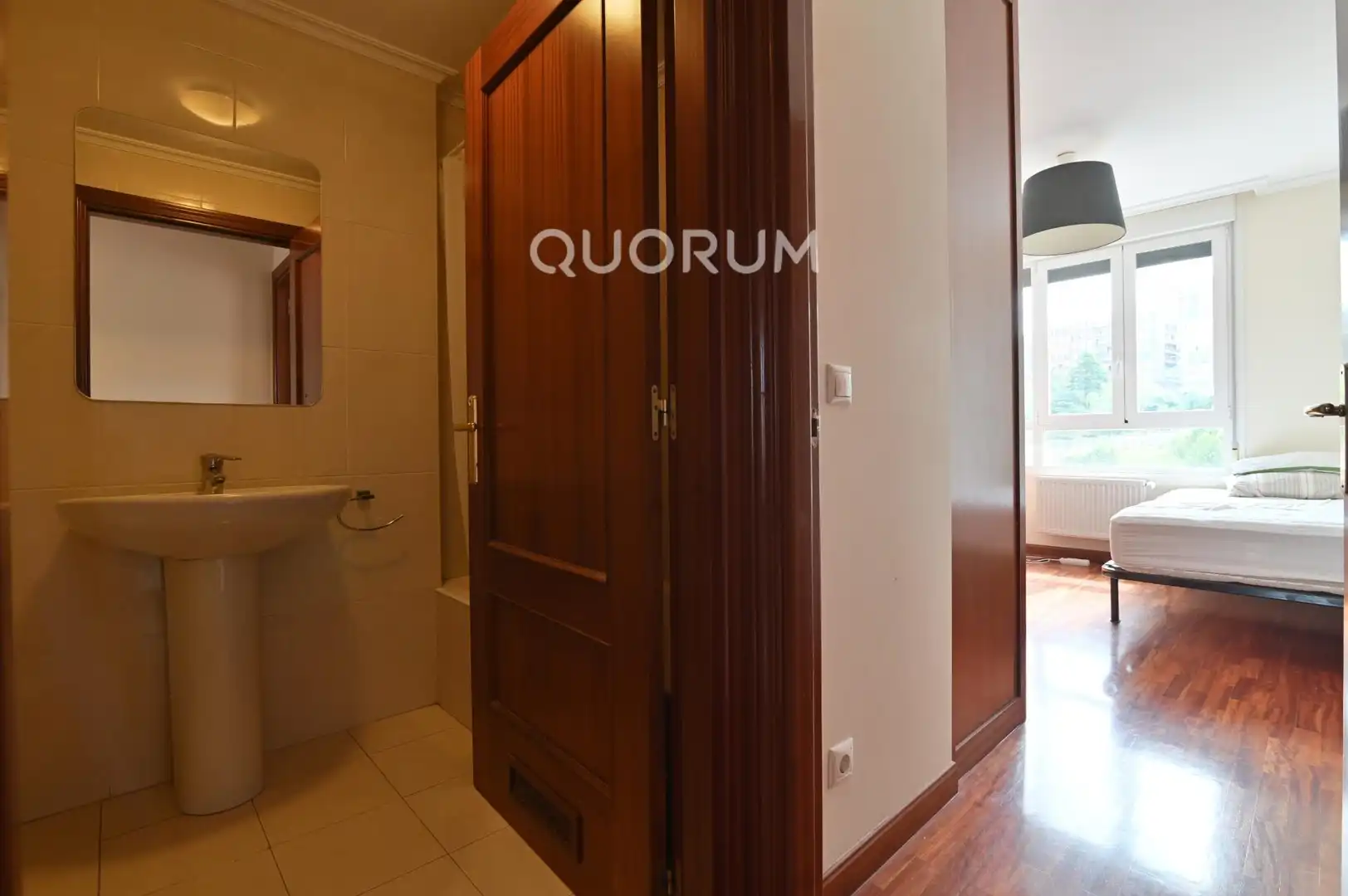 Habitación de Piso en venta en Bilbao  con Calefacción y Terraza