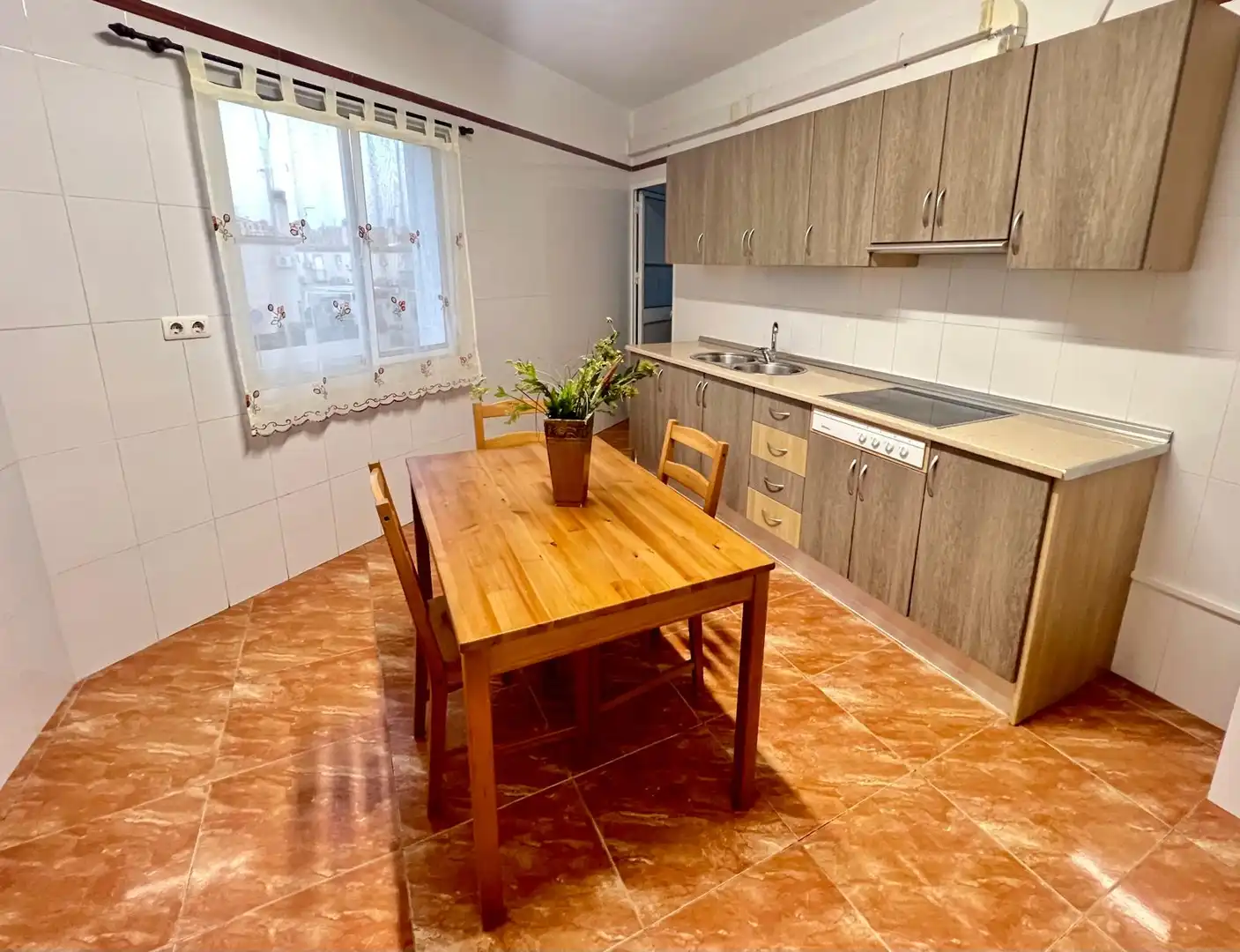 Cocina de Piso de alquiler en Cártama con Terraza, Amueblado y Horno