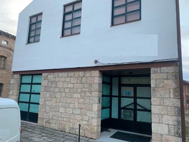 Local comercial en Venta en C/ Real  en Sasamón