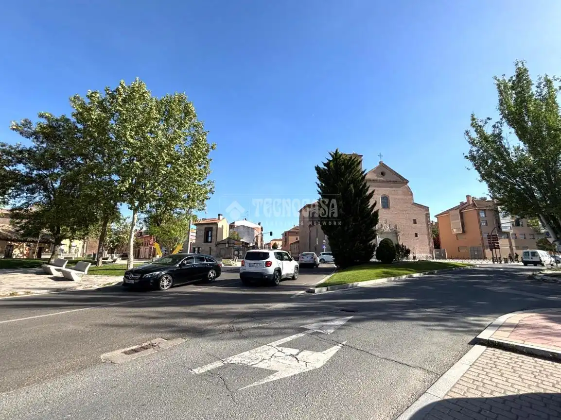 Vista exterior de Casa o xalet en venda en Medina del Campo