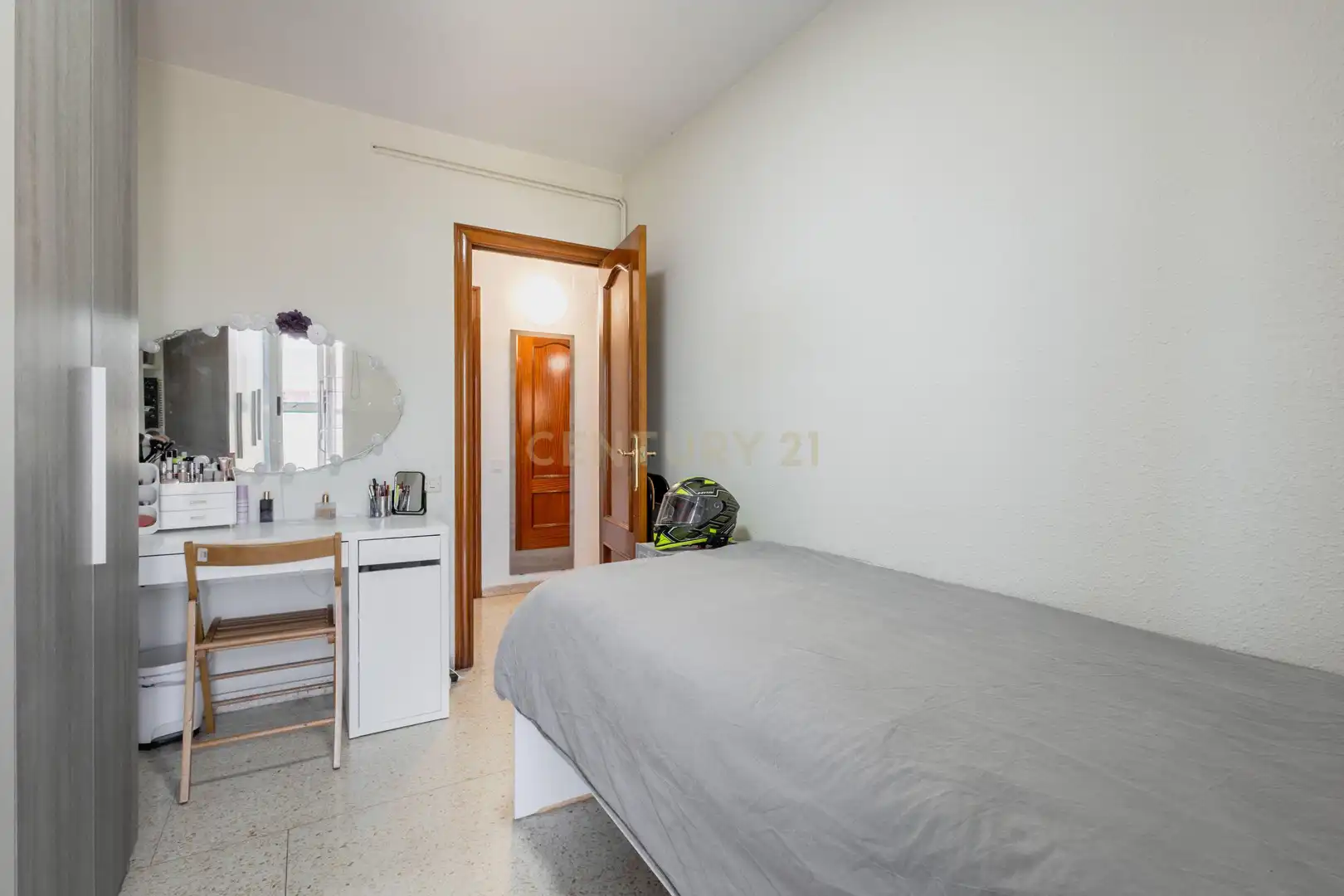 Habitación de Apartamento en venta en Sant Joan Despí con Aire acondicionado y Balcón