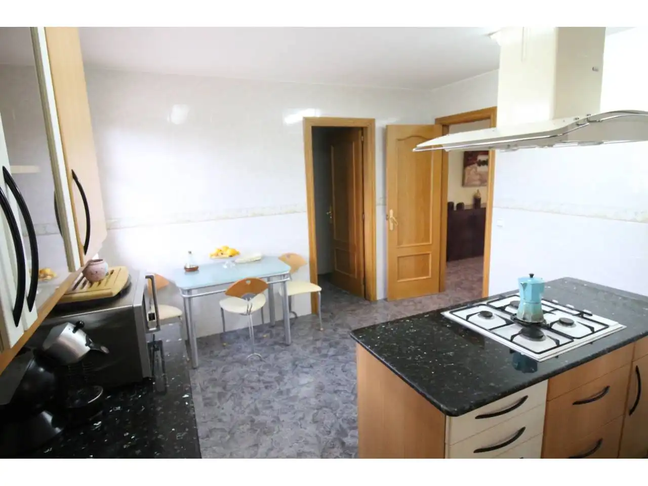 Cocina de Casa o chalet en venta en Castellar del Vallès con Calefacción, Jardín privado y Terraza