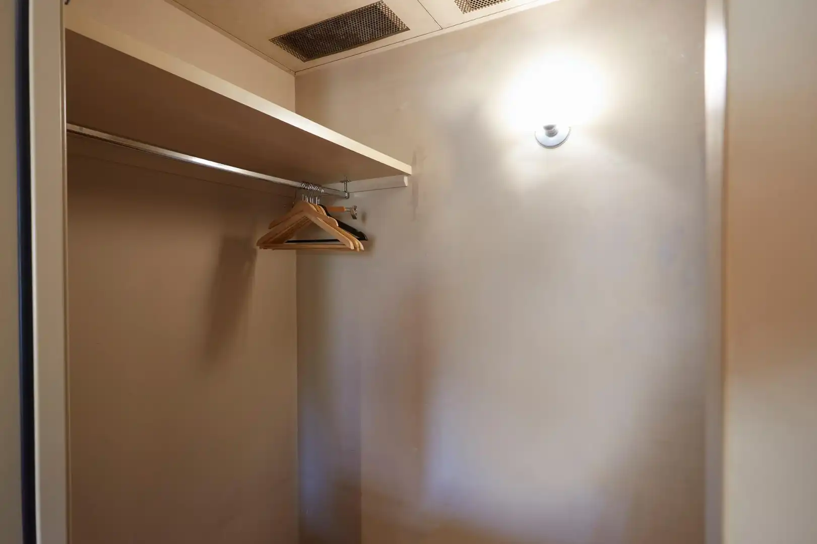 Schlafzimmer von Wohnung zur Miete in Barcelona mit Klimaanlage, Terrasse und Abstellraum