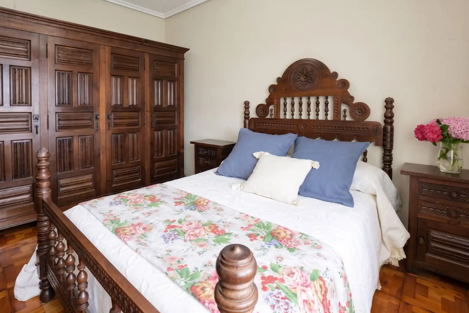 Habitación de Casa o chalet en venta en Reocín con Calefacción, Jardín privado y Terraza