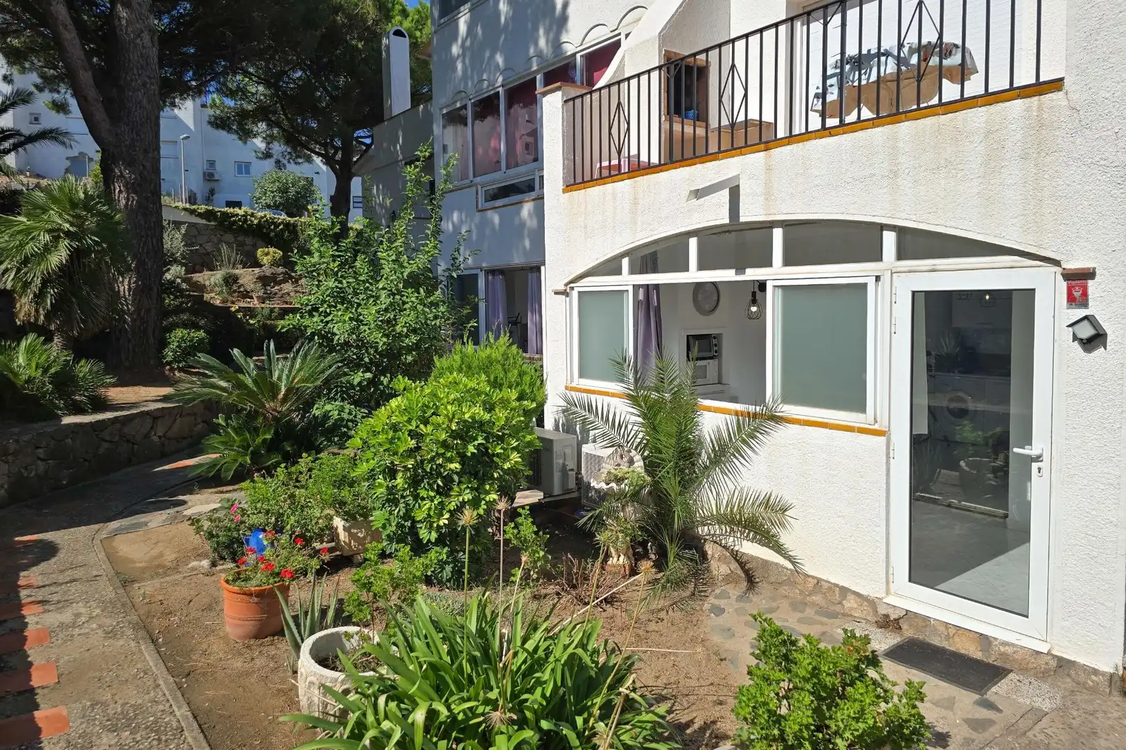 Jardí de Planta baixa en venda en Almadrava - Canyelles - Puig-Rom