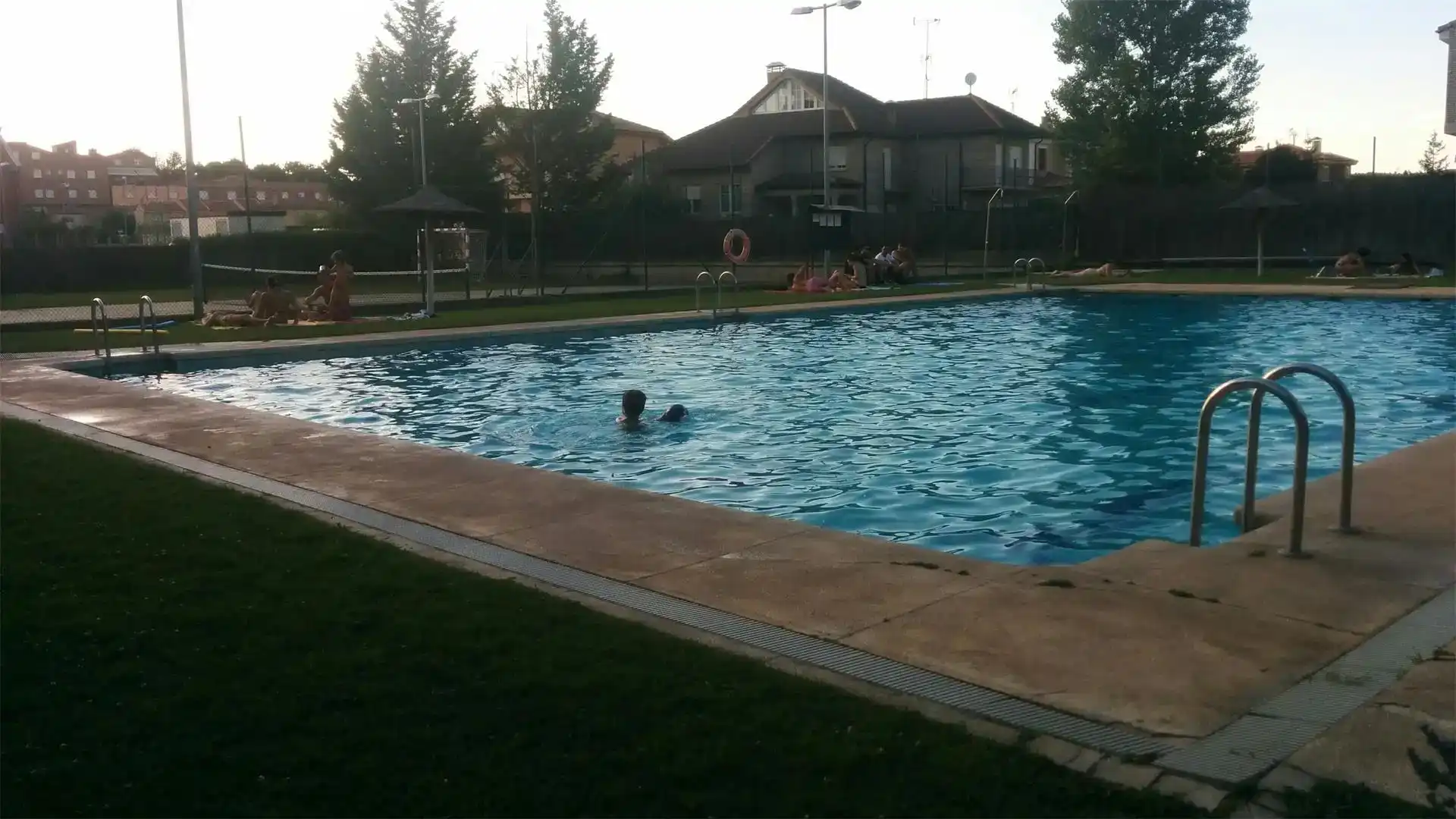 Schwimmbecken von Grundstücke zum Verkauf in Burgo de Osma - Ciudad de Osma