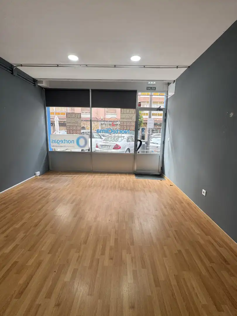 Local en venta en Corvera de Asturias con Parquet