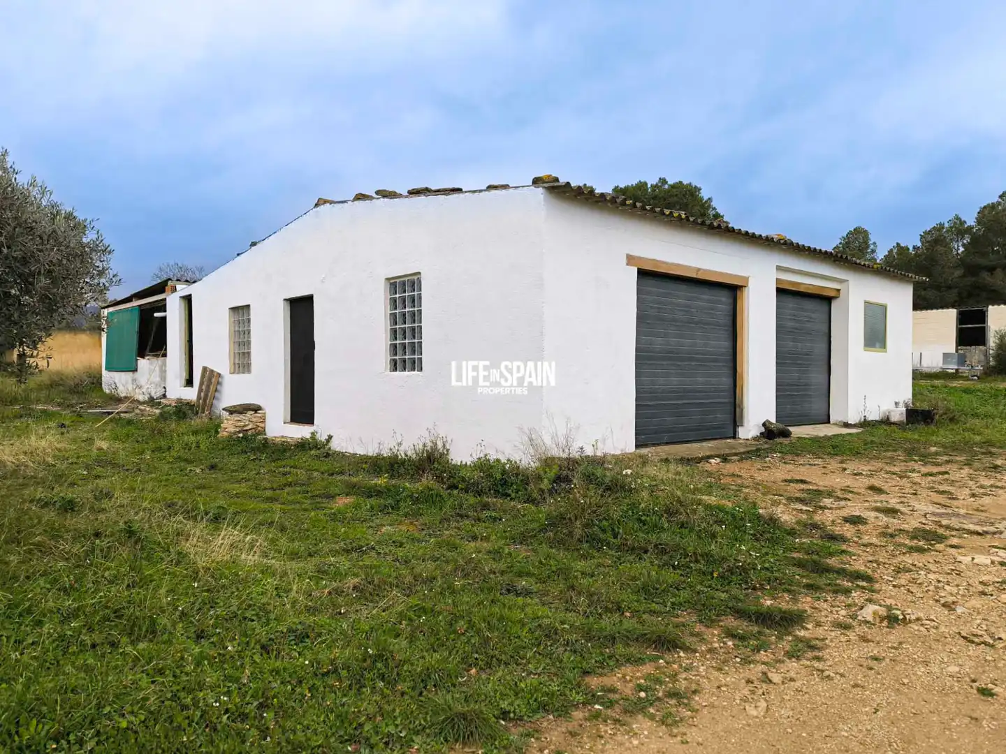 Außenansicht von Country house zum Verkauf in Rasquera mit Klimaanlage, Privatgarten und Terrasse