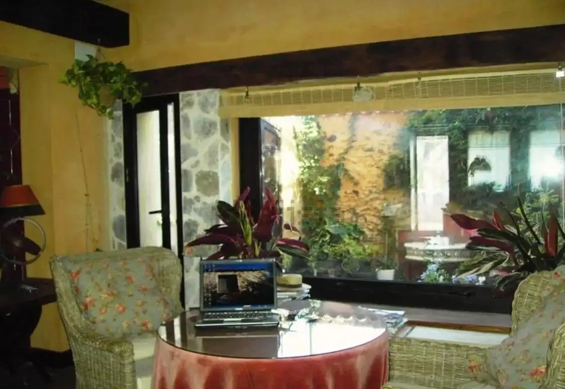Sala de estar de Casa o chalet en venta en Calera de León con Jardín privado, Terraza y Amueblado