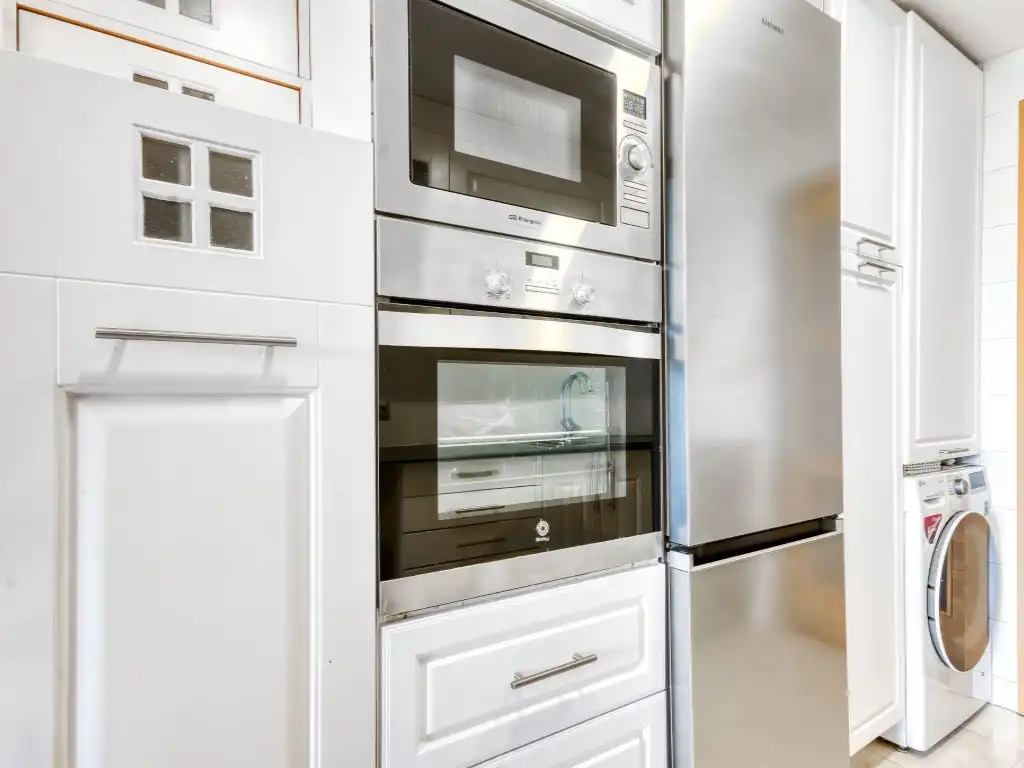 Kitchen of Flat for sale in Figueres  with Air Conditioner