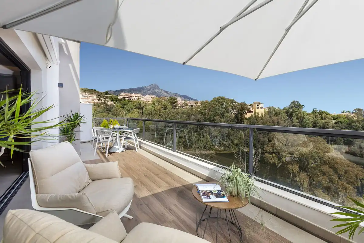 Terrassa de Àtic en venda en Marbella amb Aire condicionat, Terrassa i Moblat