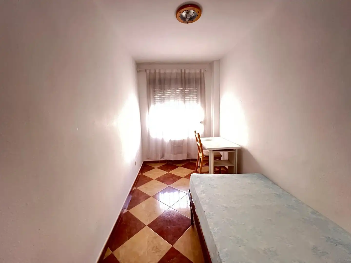 Habitación de Piso en venta en Cáceres con Calefacción, Terraza y Amueblado