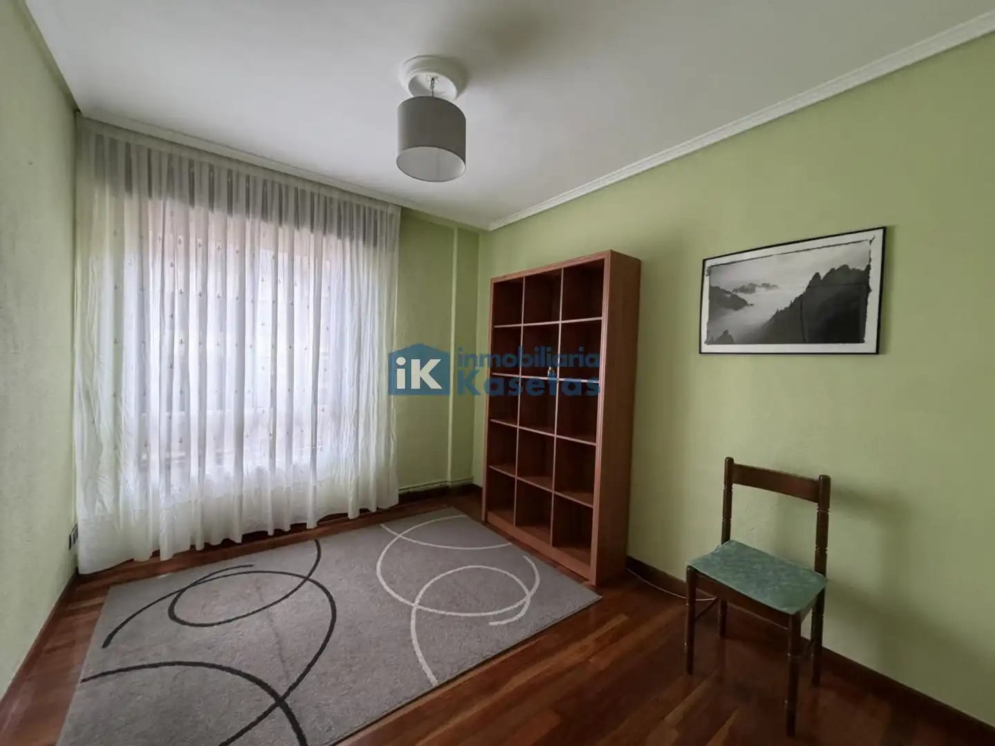 Habitación de Piso en venta en Basauri  con Calefacción y Terraza
