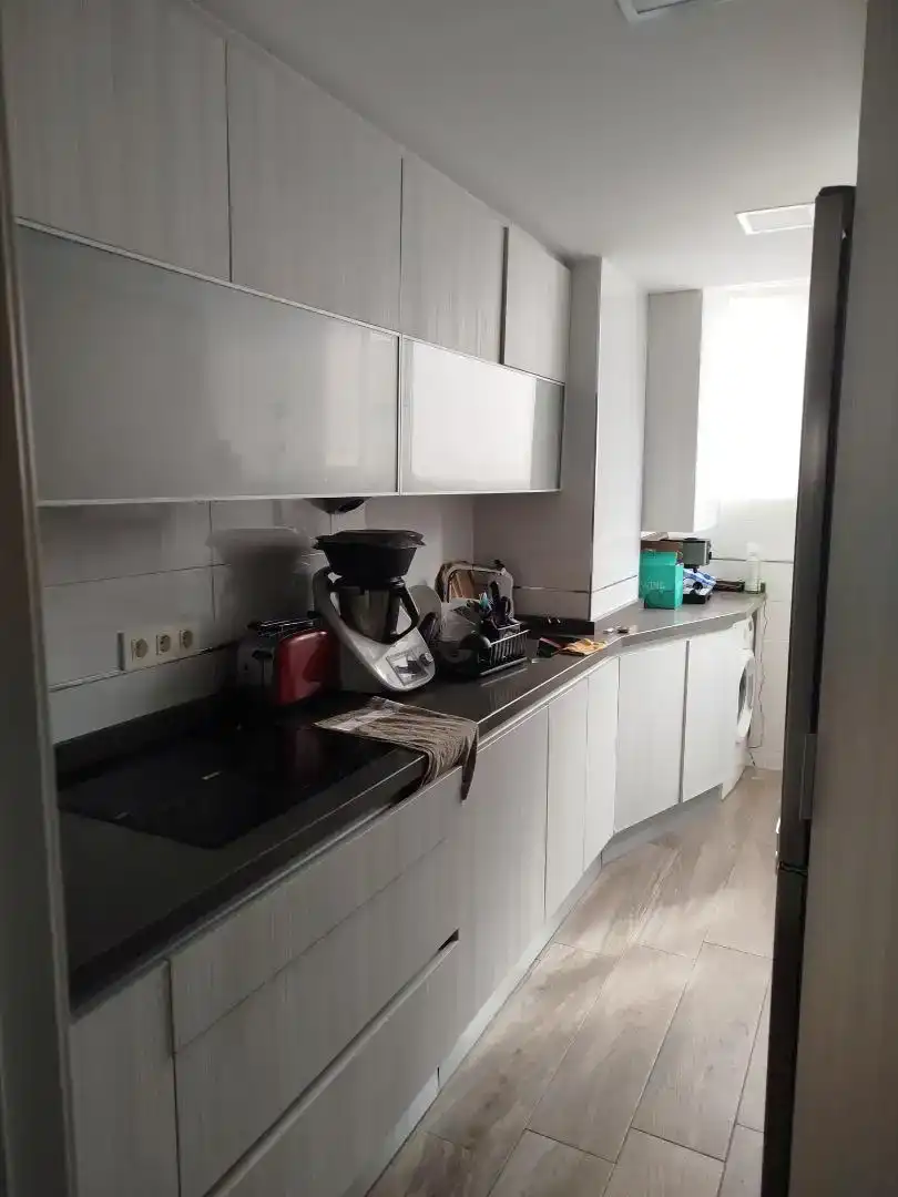 Cocina de Piso para compartir en Granada con Aire acondicionado, Amueblado y Horno